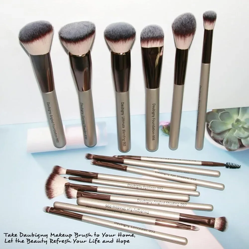 Daubigny 16Pieces Gold Complete Premium Synthetic Professional Makeup Brushes